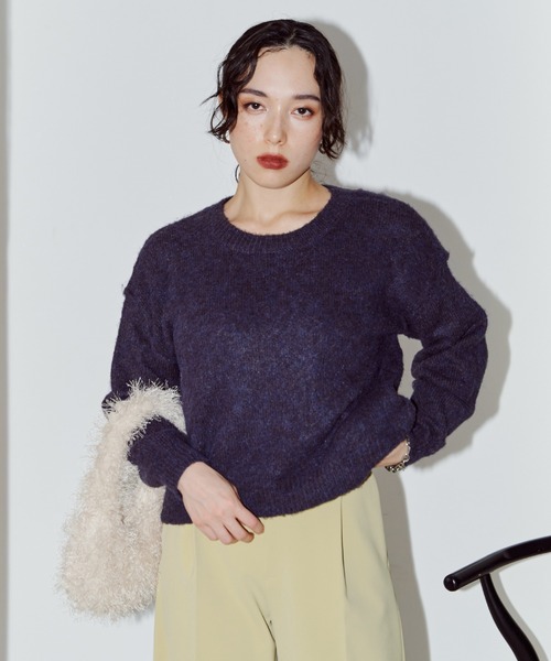 LIENCOEUR（リアンクール）の「モヘアクルーネックトップス（ニット/セーター・レディース・グリーン/オリーブ/ブルー/グレイッシュベージュ/ネイビー/ベージュ・FREE）」の12枚目の写真