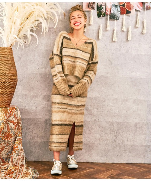 anap mimpi（アナップミンピ）の「Vネック ボーダー 起毛 ニット（ニット/セーター・レディース・ダークグレー/ベージュ・FREE）」の13枚目の写真