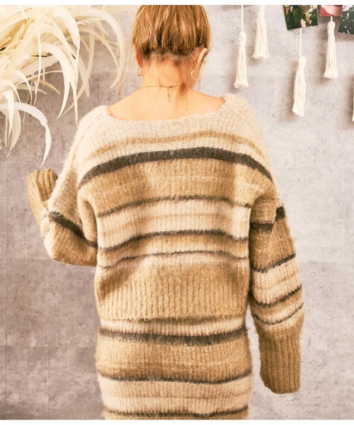 anap mimpi（アナップミンピ）の「Vネック ボーダー 起毛 ニット（ニット/セーター・レディース・ダークグレー/ベージュ・FREE）」の12枚目の写真