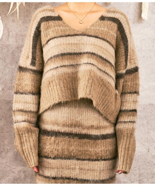 anap mimpi（アナップミンピ）の「Vネック ボーダー 起毛 ニット（ニット/セーター・レディース・ダークグレー/ベージュ・FREE）」の16枚目の写真