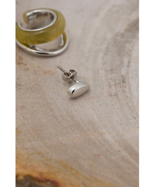 AZUL by moussy(アズールバイマウジー)の「コンビネーションリングイヤーカフセット(ピアス(両耳用)・レディース・アイボリー/ライトグリーン・FREE)」の11枚目の写真