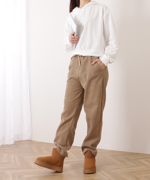 DAYRA(デイラ)の「裏起毛コーデュロイストレートイージーパンツ(その他パンツ・レディース・ダークグレー/ベージュ/ブラック・M/XL)」の18枚目の写真