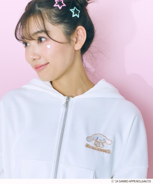 marun(マルン)の「<大きいサイズ> シナモロールクロップド丈パーカー marun(パーカー・レディース・ホワイト/グレー・L/LL/3L/4L/5L)」の3枚目の写真