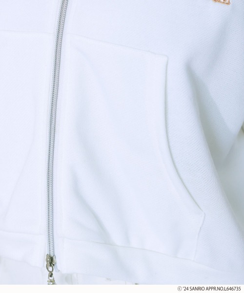 marun(マルン)の「<大きいサイズ> シナモロールクロップド丈パーカー marun(パーカー・レディース・ホワイト/グレー・L/LL/3L/4L/5L)」の19枚目の写真