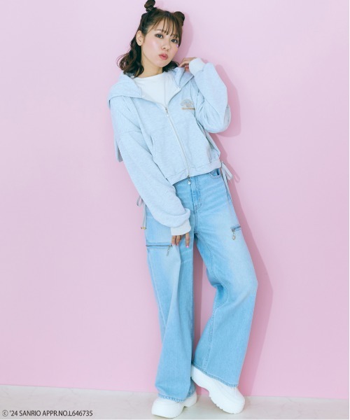 marun(マルン)の「<大きいサイズ> シナモロールクロップド丈パーカー marun(パーカー・レディース・ホワイト/グレー・L/LL/3L/4L/5L)」の6枚目の写真