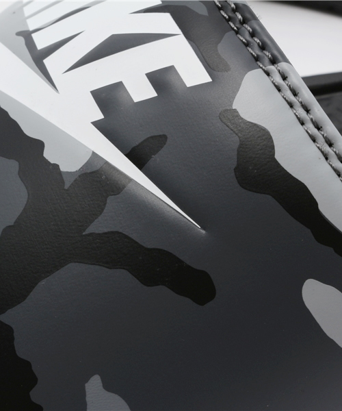 NIKE(ナイキ)の「ユニセックス ナイキ ベナッシ シャワーサンダル カモフラ NIKE BENASSI JDI PRINT 631261(ビーチサンダル・レディース・ブラック/グリーン/ネイビー・23cm/27cm/26cm/28cm/24cm)」の11枚目の写真