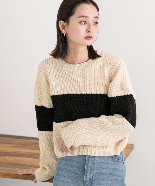 ad thie（アドティエ）の「ショート・ざっくり編み ボーダーニット（ニット/セーター・レディース・ブラック/ブラウン/ライトブルー・FREE）」の15枚目の写真