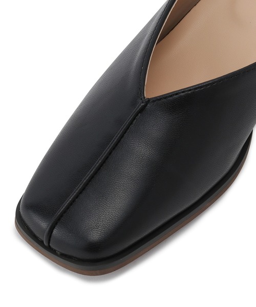 ROPE' PICNIC(ロペピクニック)の「【新色追加】スクエアトゥセンターシーム甲深バブーシュ(パンプス・レディース・ベージュ/ブラック/キナリ/ゴールド/ブラック系その他・23.0cm/24.5cm/23.5cm/25.0cm/24.0cm)」の16枚目の写真