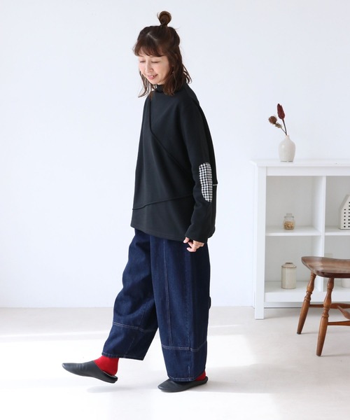 sanpo kuschel(サンポクシェル)の「チェックで映える肘パッチフリース(Tシャツ/カットソー・レディース・ブラック・FREE)」の2枚目の写真