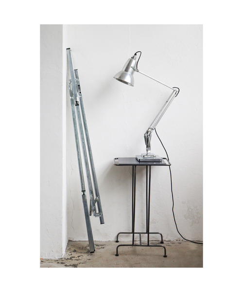 POST GENERAL（ポストジェネラル）の「ポストジェネラル POST GENERAL / エキシビション フォルダブルハンガーラック（アウトドアグッズ・レディース・シルバー・FREE）」の3枚目の写真