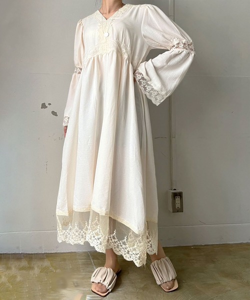 Jewelobe(ジュエローブ)の「ギャザーフラットサンダル(サンダル・レディース・ブラック/アイボリー/シルバー/ゴールド・XL/L/M/S)」の7枚目の写真