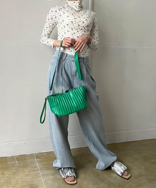 Jewelobe(ジュエローブ)の「ギャザーフラットサンダル(サンダル・レディース・ブラック/アイボリー/シルバー/ゴールド・XL/L/M/S)」の19枚目の写真