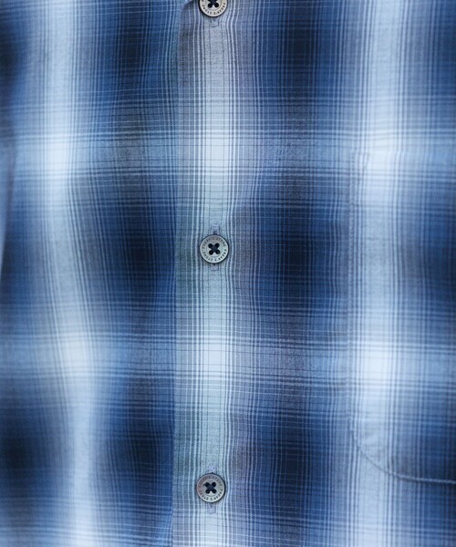FREAK'S STORE（フリークスストア）の「FREAK’S STORE/フリークスストア NEW LOOSE FIT OMBRE CHECK SHIRT LS/ニュー ルーズフィット オンブレチェック ロングスリーブシャツ（シャツ/ブラウス・メンズ・ブラウン/ブルー/ブラック/サックスブルー・MEDIUM/LARGE）」の22枚目の写真