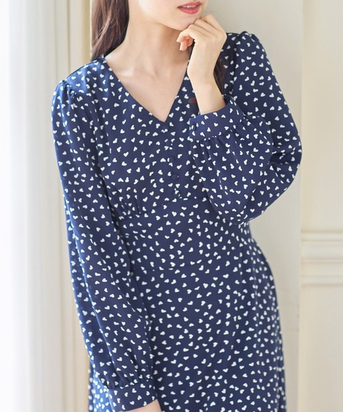 tocco closet（トッコ　クローゼット）の「ウエストりぼん付きハートドットプリントVネックワンピース（ワンピース・レディース・ネイビー/オフホワイト・M）」の12枚目の写真