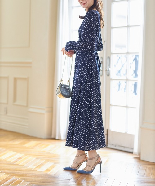 tocco closet（トッコ　クローゼット）の「ウエストりぼん付きハートドットプリントVネックワンピース（ワンピース・レディース・ネイビー/オフホワイト・M）」の10枚目の写真
