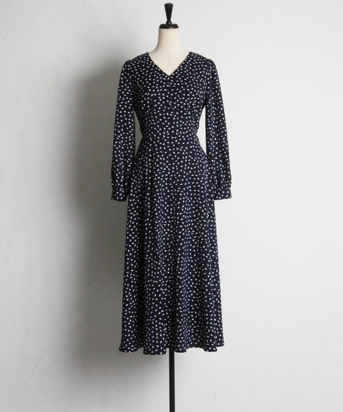 tocco closet（トッコ　クローゼット）の「ウエストりぼん付きハートドットプリントVネックワンピース（ワンピース・レディース・ネイビー/オフホワイト・M）」の14枚目の写真