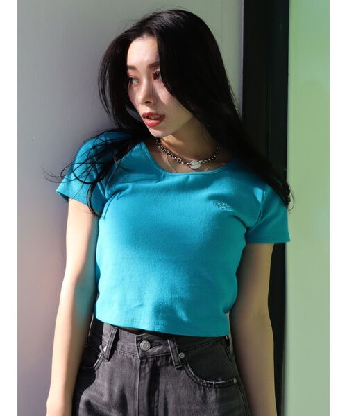 EVRIS（エヴリス）の「SUNNYショートTシャツ（Tシャツ/カットソー・レディース・その他1/ホワイト/ブルー/グレー/ブラック・FREE）」の5枚目の写真