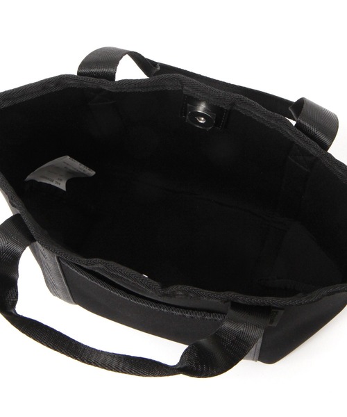 HEREIAM（ヘレイアム）の「【HEREIAM】ダイバーマテリアルBAG（ショルダーバッグ・レディース・グリーン/カーキ/ブラック/ブルー・FREE）」の18枚目の写真