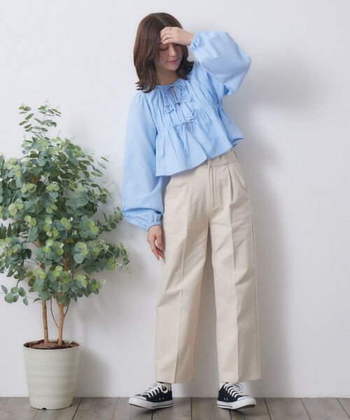 RETRO GIRL(レトロガール)の「フロントリボンBL(シャツ/ブラウス・レディース・ブルー/オフホワイト/ベージュ・FREE)」の9枚目の写真