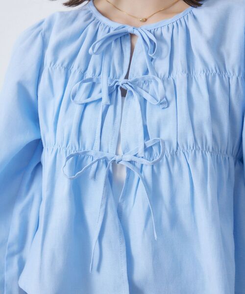 RETRO GIRL(レトロガール)の「フロントリボンBL(シャツ/ブラウス・レディース・ブルー/オフホワイト/ベージュ・FREE)」の17枚目の写真
