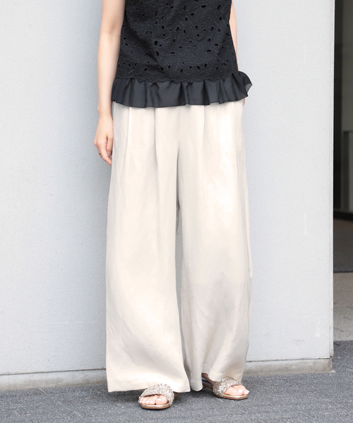 VERMEIL par iena(ヴェルメイユパーイエナ)の「《追加2》トリアセリネン リラックスパンツ(その他パンツ・レディース・ベージュ/ネイビー・36/38/40)」の3枚目の写真