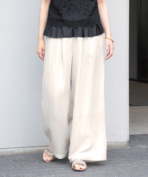 VERMEIL par iena(ヴェルメイユパーイエナ)の「《追加2》トリアセリネン リラックスパンツ(その他パンツ・レディース・ベージュ/ネイビー・36/38/40)」の4枚目の写真