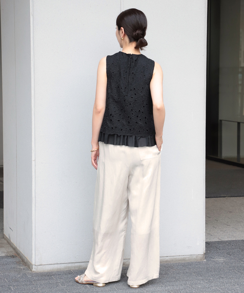 VERMEIL par iena(ヴェルメイユパーイエナ)の「《追加2》トリアセリネン リラックスパンツ(その他パンツ・レディース・ベージュ/ネイビー・36/38/40)」の8枚目の写真