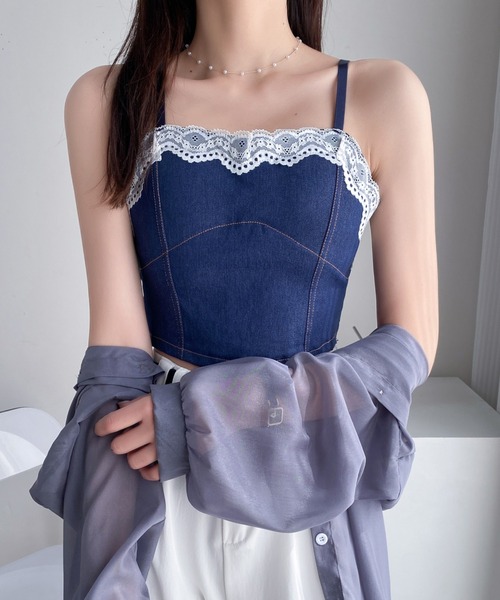 Diosfront(ディオスフロント)の「レースドッキングデニムショートキャミ(キャミソール・レディース・ライトブルー/ブラック/ネイビー・FREE)」の13枚目の写真