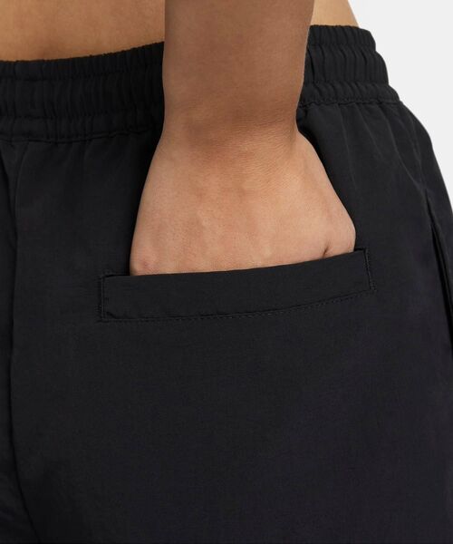 NIKE(ナイキ)の「【NIKE.COM / ZOZOTOWN ナイキ公式ショップ 限定販売】《セットアップ対応商品》ナイキ スポーツウェア エブリシング ウーブン ウィメンズ ミッドライズ 13cm ショートパンツ / Nike Sportswear Everything Wovens Women's Mid-Rise 5" Shorts<XS-2XL 展開>(その他パンツ・レディース・パープル系その他/オレンジ系その他2/ブラック/グリーン系その他・XS/XL/2XL/L/M/S)」の8枚目の写真