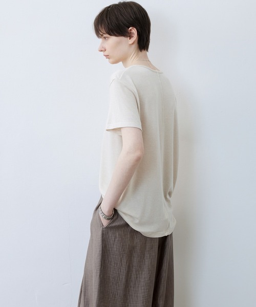 tageechita（タジチタ）の「【tageechita】ニュアンスドレープ ソフトUネックTシャツ（Tシャツ/カットソー・レディース・ブラウン/ライトグレー・S/M/L）」の20枚目の写真