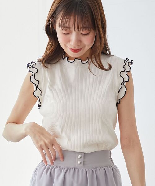 MAJESTIC LEGON（マジェスティックレゴン）の「ノースリフリルメロウリブトップス（Tシャツ/カットソー・レディース・ブルー/アイボリー/ブラック系その他/グレイッシュベージュ/ブラック・MEDIUM）」の15枚目の写真