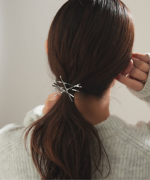 dee doo dah（ディドゥダ）の「deedoodah　メタルヘアカフ（ヘアピン・レディース・K/L/M/N/B/G/I/P/R/A/H/J/O/Q/C/D/E/F/S/T/U・FREE）」の4枚目の写真