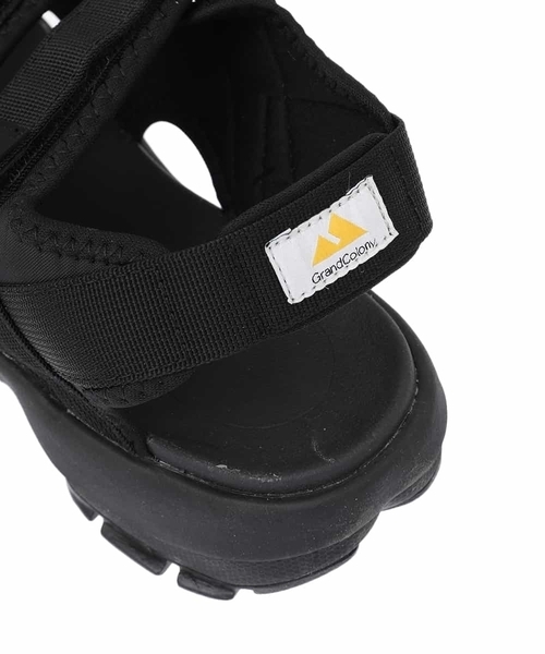 a.v.v（アーヴェヴェ）の「GRANDCOLONY/グランドコロニー　リサイクルナイロン３ベルトサンダル（サンダル・メンズ・ブラック・26/27）」の8枚目の写真