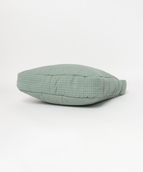 SENSE OF PLACE by URBAN RESEARCH（センスオブプレイスバイアーバンリサーチ）の「パデッドビッグショルダーB（ショルダーバッグ・メンズ・グリーン/ブラック・ONE）」の10枚目の写真