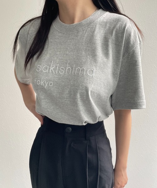sakishimatokyo(サキシマトーキョー)の「sakishimatokyo 立体ロゴ刺繍Tシャツ/カットソー/半袖(Tシャツ/カットソー・レディース・杢グレー/シルバー/ホワイト/ブラック・FREE)」の9枚目の写真