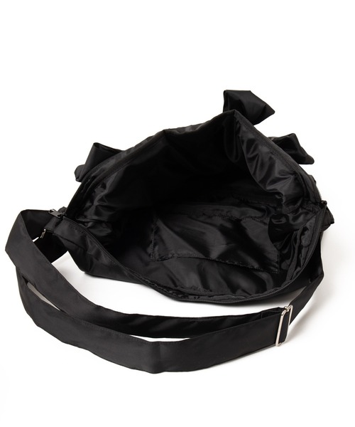 WEGO(ウィゴー)の「WEGO/リボンデザインBIGショルダー(ショルダーバッグ・レディース・シルバー/ブラック・FREE)」の4枚目の写真