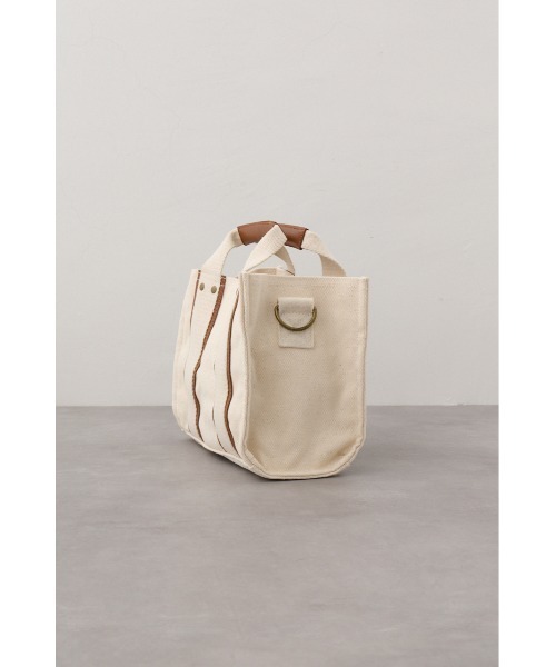 AZUL by moussy（アズールバイマウジー）の「キャンバスミニトートバッグ（トートバッグ・レディース・ライトベージュ/ブラック・FREE）」の4枚目の写真