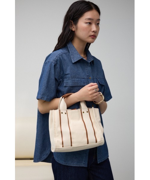 AZUL by moussy（アズールバイマウジー）の「キャンバスミニトートバッグ（トートバッグ・レディース・ライトベージュ/ブラック・FREE）」の9枚目の写真