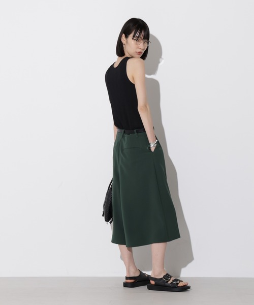 Apo(s)ture（アポスチャー）の「KATY-001/合繊ツータックキュロットパンツ（その他パンツ・レディース・ブラック/グリーン/ベージュ/チャコール・XS/S/M/L/XL）」の7枚目の写真