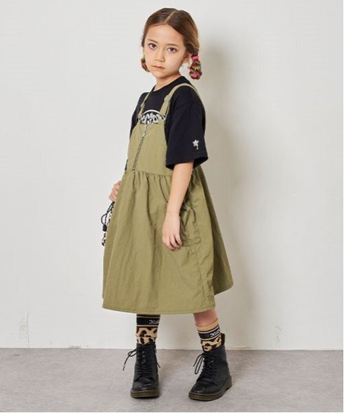 X-girl Stages（エックスガールステージス）の「フロントジップカーゴジャンパースカート（ジャンパースカート・キッズ・カーキ/ブルー・140cm/130cm/120cm/110cm/100cm/90cm/80ｃｍ）」の15枚目の写真