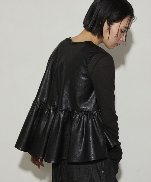 Firsthand（ファーストハンド）の「Firsthand/ファーストハンド フェイクレザー2WAYギャザートップス / ノースリーブ（ベスト・レディース・ブラウン/ブラック・ﾌﾘ-）」の7枚目の写真