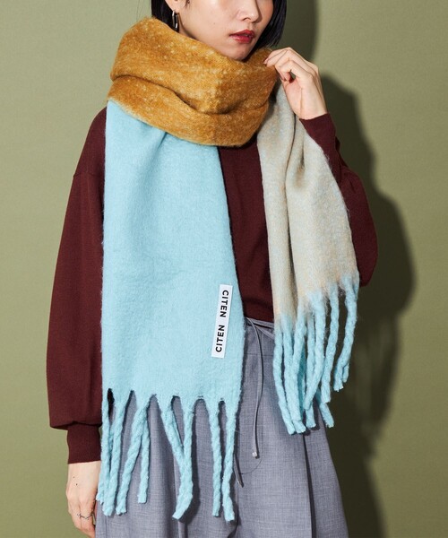 CITEN（シテン）の「＜CITEN＞カラーブロッキングストール（ストール/ショール・レディース・ライトブルー/ロイヤルブルー・FREE）」の3枚目の写真