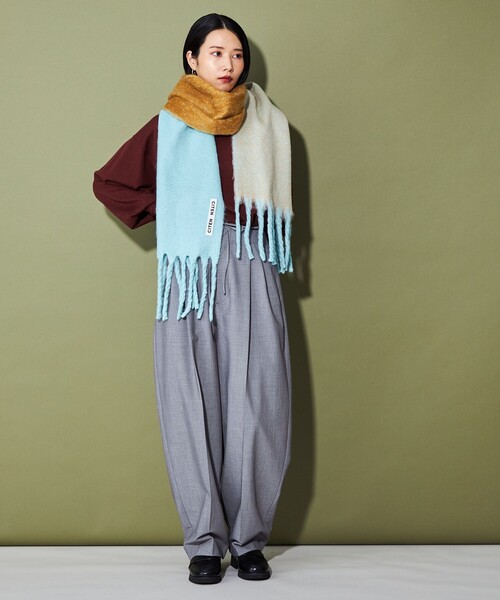 CITEN（シテン）の「＜CITEN＞カラーブロッキングストール（ストール/ショール・レディース・ライトブルー/ロイヤルブルー・FREE）」の4枚目の写真