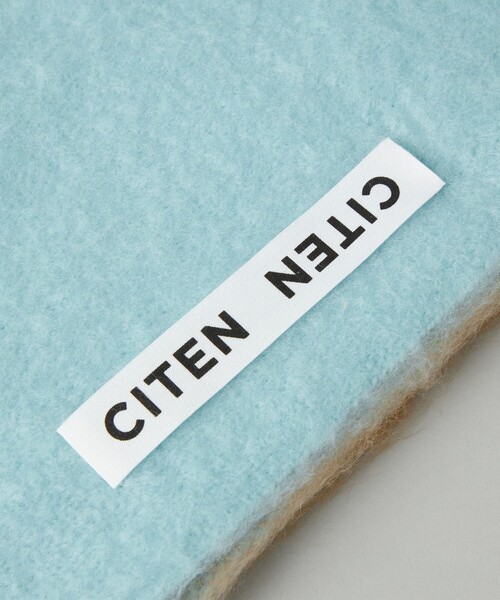 CITEN（シテン）の「＜CITEN＞カラーブロッキングストール（ストール/ショール・レディース・ライトブルー/ロイヤルブルー・FREE）」の9枚目の写真