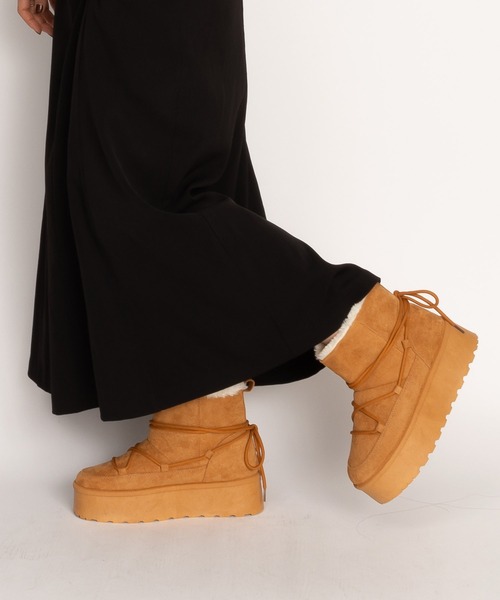 SVEC（シュベック）の「厚底ムートンブーツ / ボア レースアップ（ブーツ・レディース・キャメル/ブラック・35/36/37/38/39/40/41）」の10枚目の写真