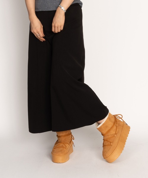 SVEC（シュベック）の「厚底ムートンブーツ / ボア レースアップ（ブーツ・レディース・キャメル/ブラック・35/36/37/38/39/40/41）」の13枚目の写真