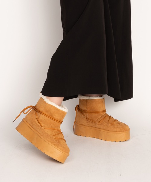 SVEC（シュベック）の「厚底ムートンブーツ / ボア レースアップ（ブーツ・レディース・キャメル/ブラック・35/36/37/38/39/40/41）」の11枚目の写真