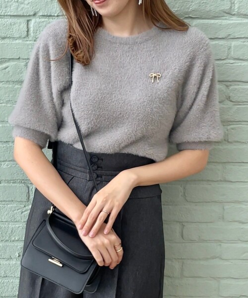 couture brooch(クチュールブローチ)の「◆リボン付きラメフェザー5分袖ニット(ニット/セーター・レディース・ブラウン系その他/サックスブルー/ライトグレー・38)」の11枚目の写真