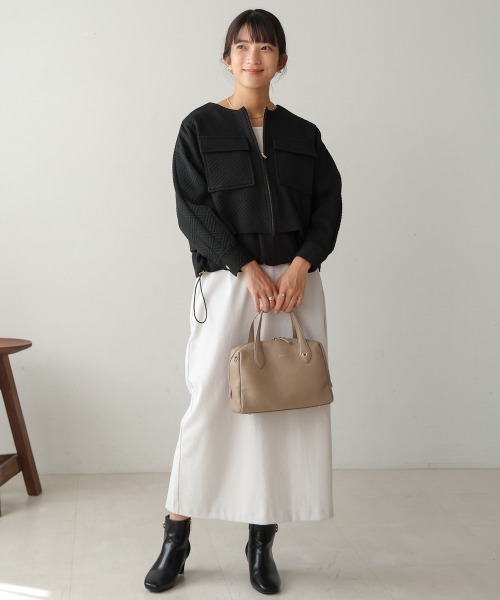 Bou Jeloud(ブージュルード)の「ふくれジャガードブルゾン(ブルゾン・レディース・オフホワイト/ブラック・38)」の3枚目の写真