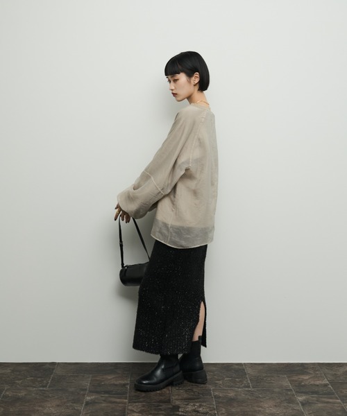 Shelly island（シェリーアイランド）の「オーガンジーレイヤードトレーナー（スウェット・レディース・ブラック/グレイッシュベージュ・FREE）」の13枚目の写真